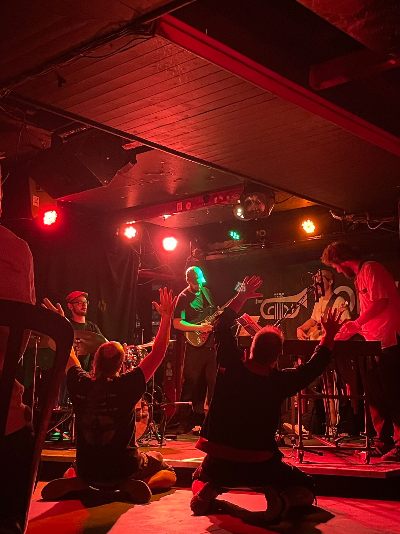 The Jazzholes live-keikka